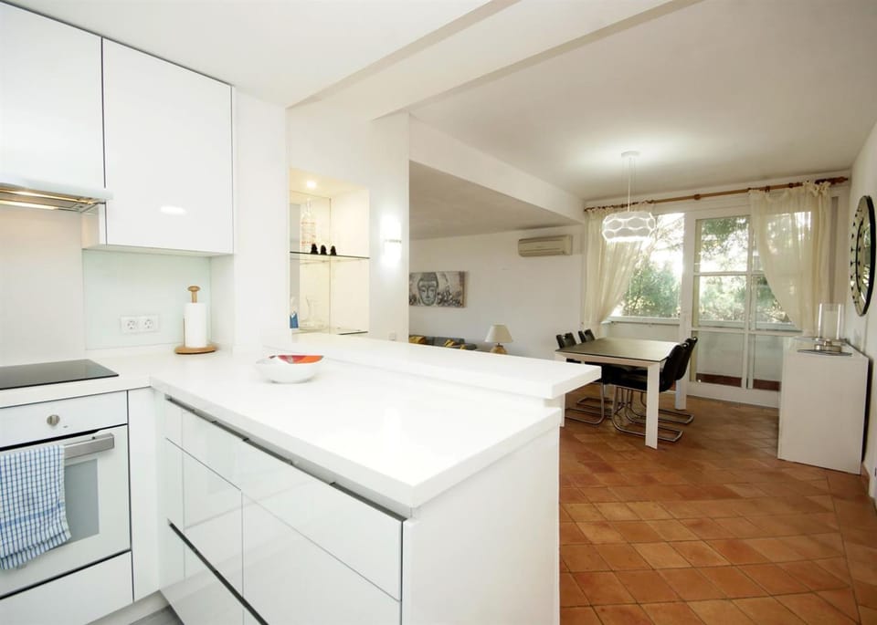 Jardines De Las Golondrinas Apartment in Marbella
