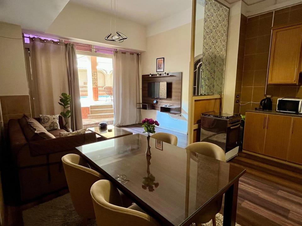 Magic Studio Pool View, New Cairo Apartment in New Cairo City