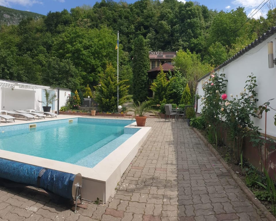 Property building, Swimming pool