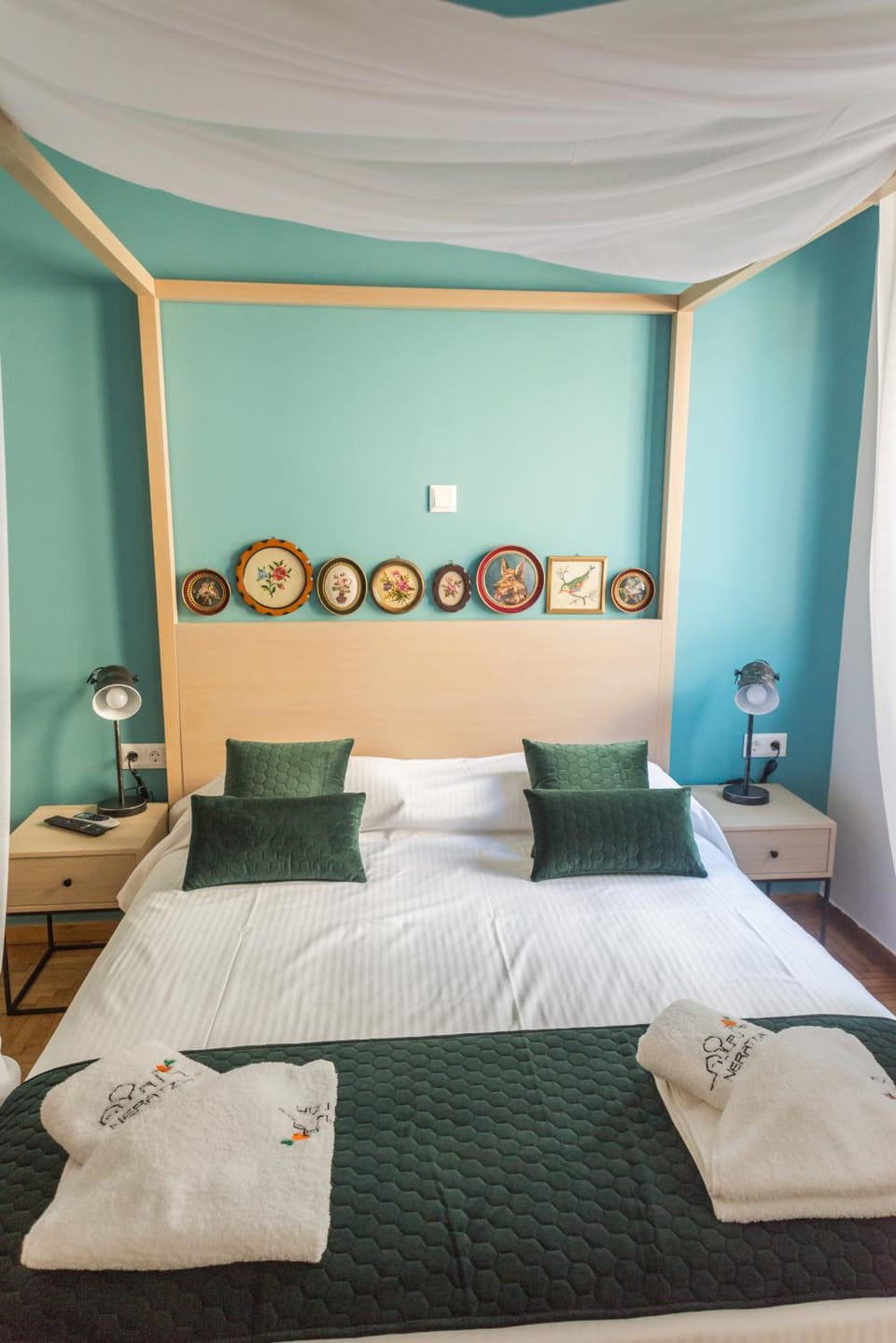 Photo of the whole room