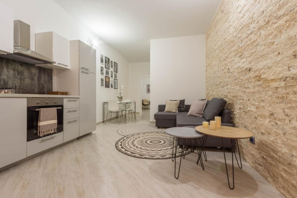Kitchen or kitchenette, Living room