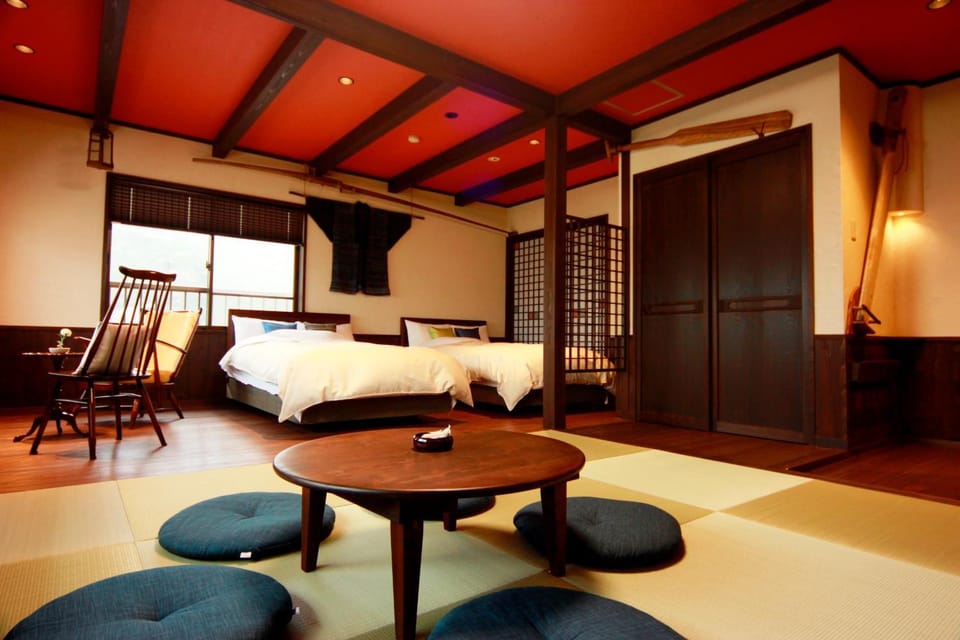 Living room, Photo of the whole room