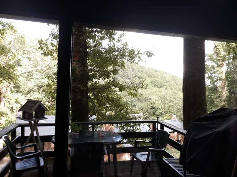 Le refuge House in Wallonia, Belgium