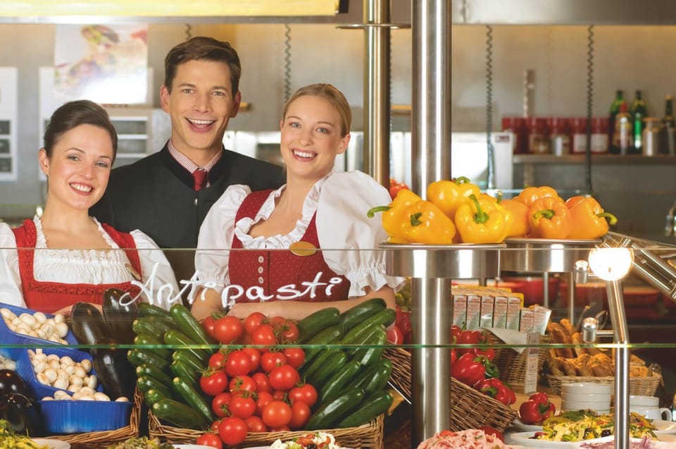 Staff, Food and drinks