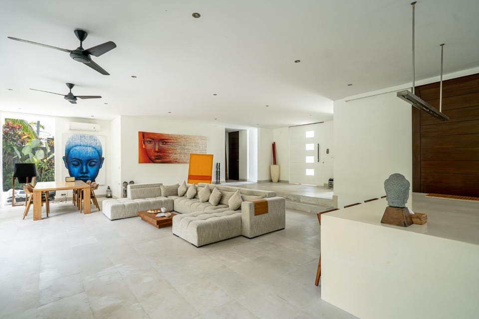 Living room, Seating area, air conditioner