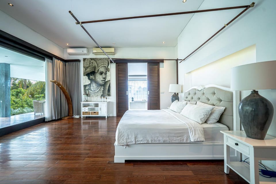 Bed, Photo of the whole room, Bedroom, air conditioner