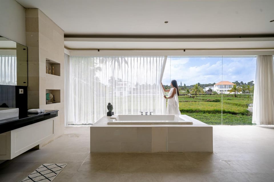 Bathroom, Bath