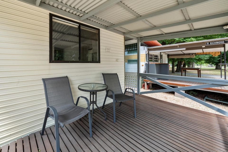 Myrtleford Holiday Park Campground/ 
RV Resort in Myrtleford