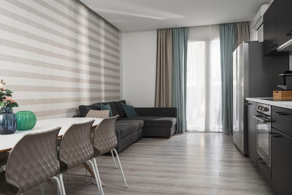 Kitchen or kitchenette, Living room, Dining area