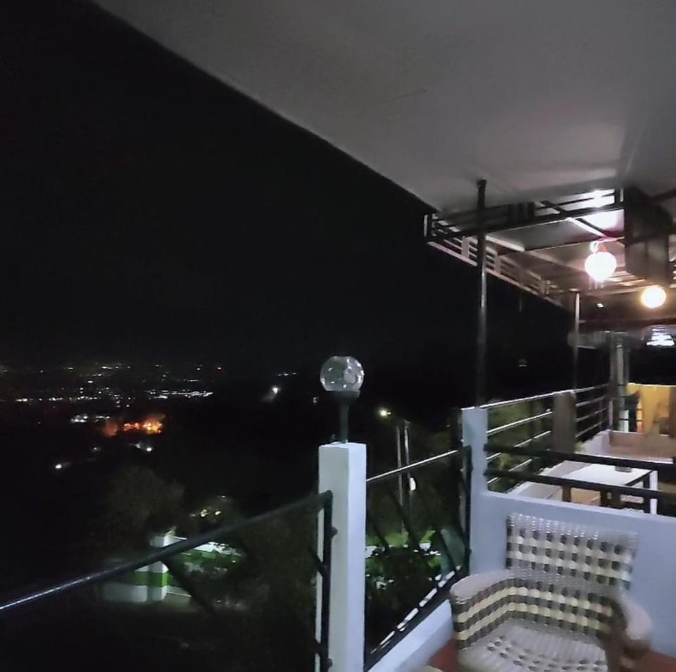 Villa Raung Indah Tretes Love hotel in East Java