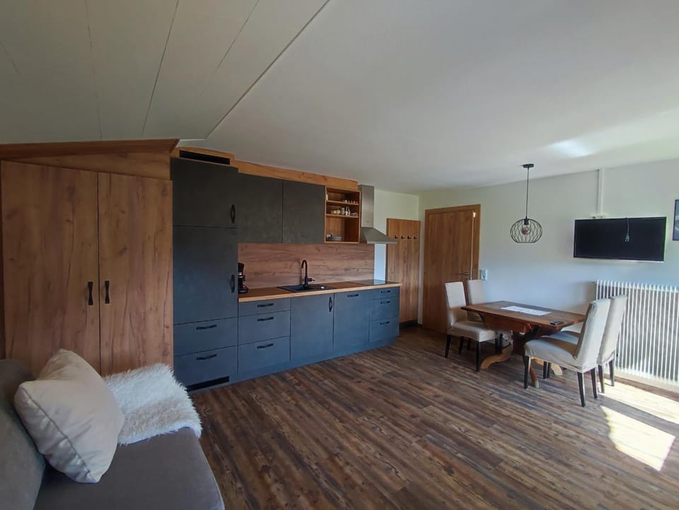 Haus Alpina Bed and Breakfast in Tyrol