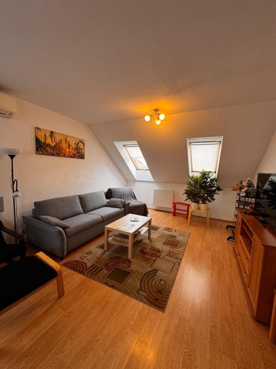 Living room, Seating area
