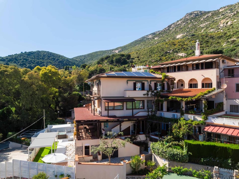 Property building, Day, Natural landscape, Mountain view, Swimming pool