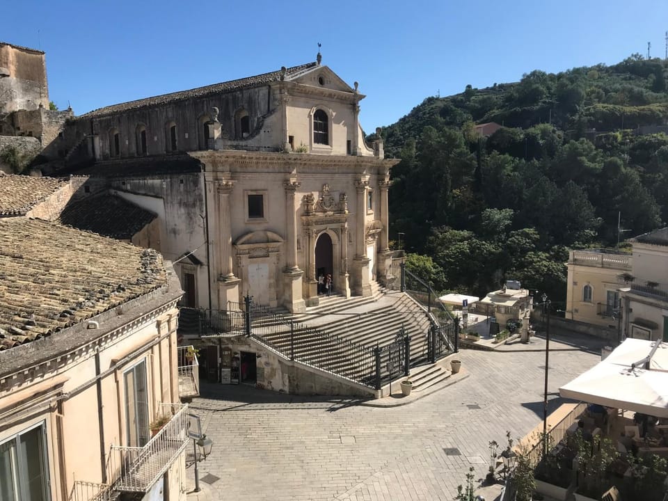 PIETRAVIVA Apartment in Ragusa