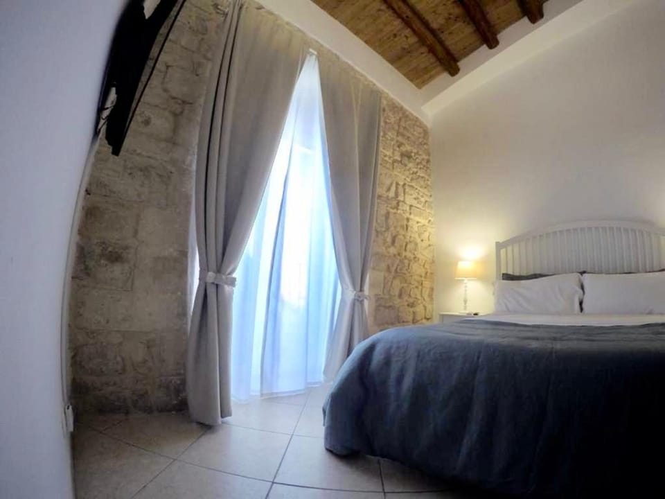 PIETRAVIVA Apartment in Ragusa