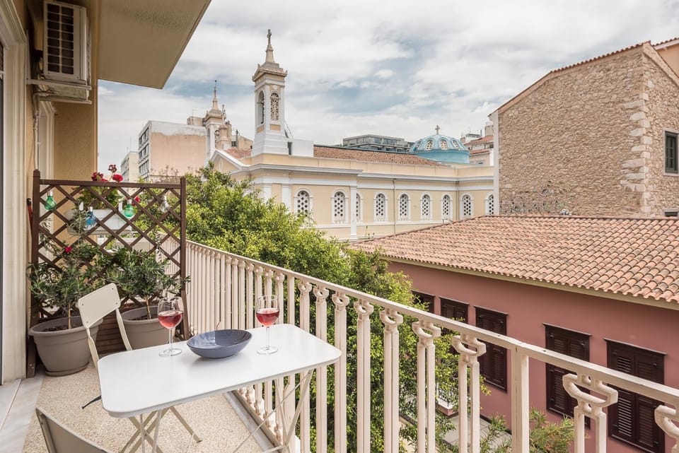View (from property/room), Balcony/Terrace, City view