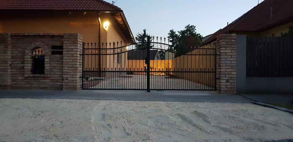 Property building, Street view