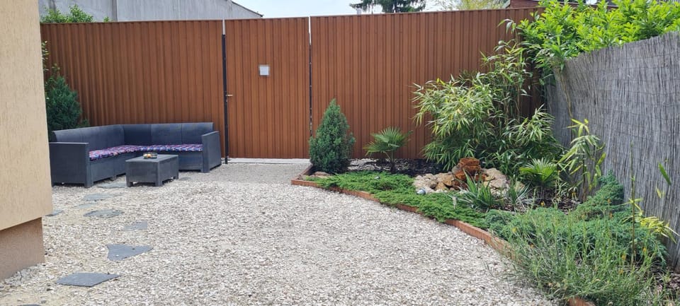 Garden, Garden