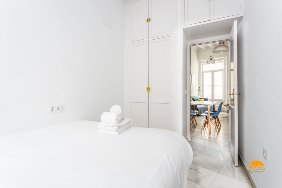 Bed, Photo of the whole room, Bedroom, towels, wardrobe