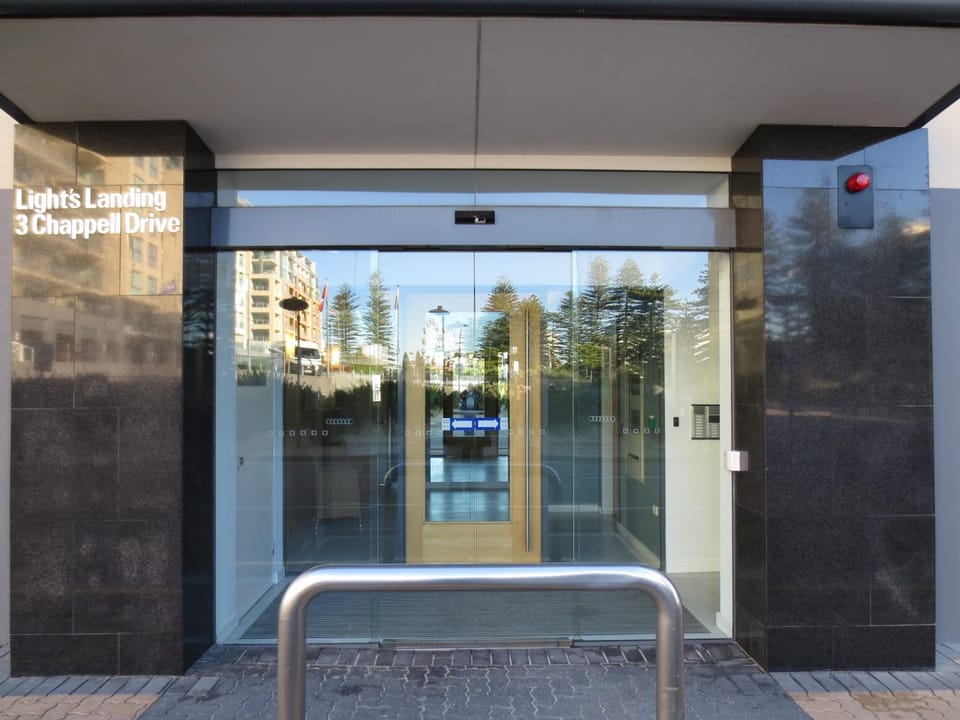 Facade/entrance, Facade/entrance