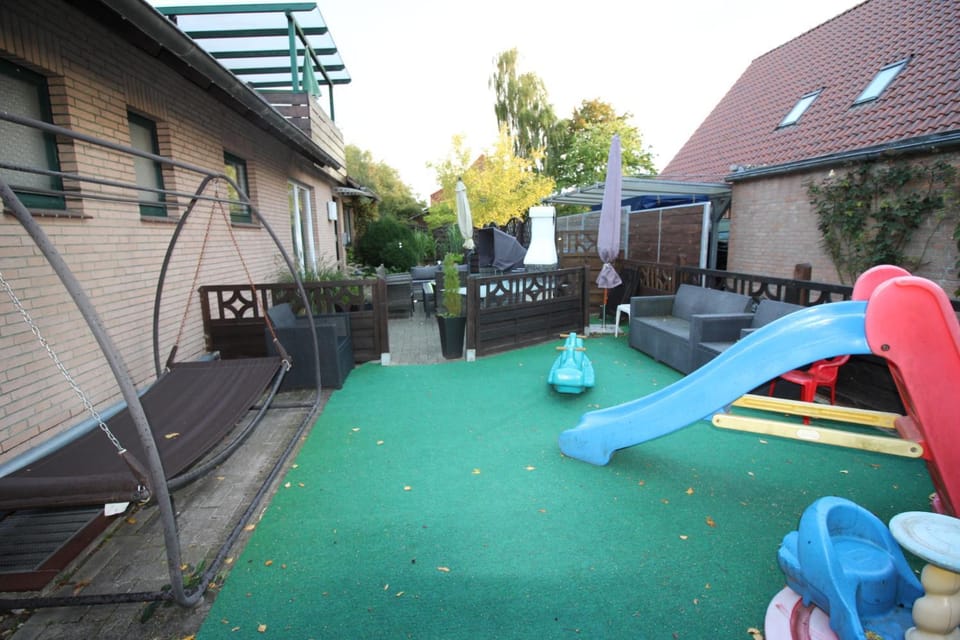 Haus Abbi, Ferienwohnung mit Schwimmbad Apartment in Lower Saxony, Germany