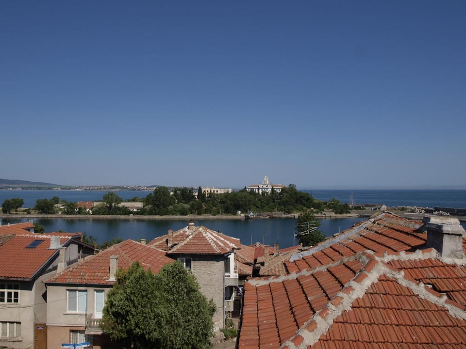 City view, Lake view, Sea view