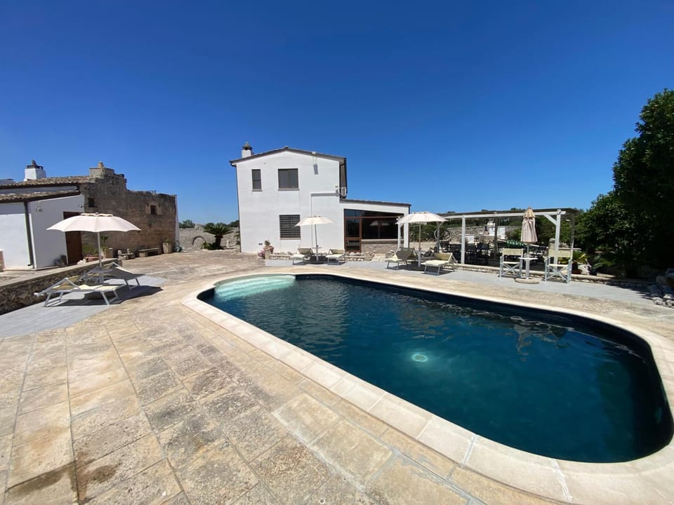 Property building, Swimming pool