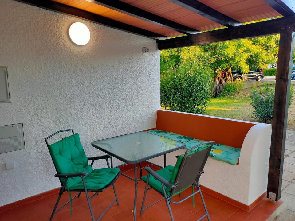BBQ facilities, Garden, Balcony/Terrace, Dining area