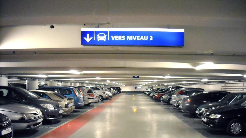 Neighbourhood, Parking