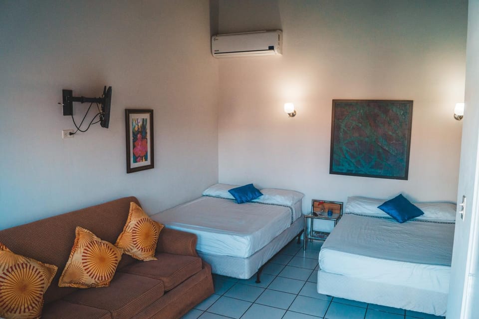 Courtesy Apartments Aruba Bed and Breakfast in Oranjestad