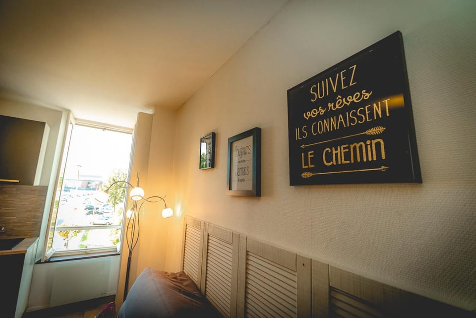 Appartement cosy centre Troyes - Parking - 4 personnes Apartment in Troyes