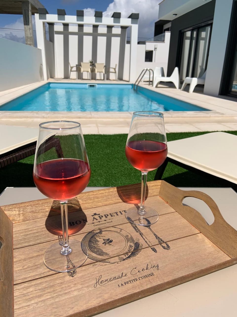 Food and drinks, Swimming pool