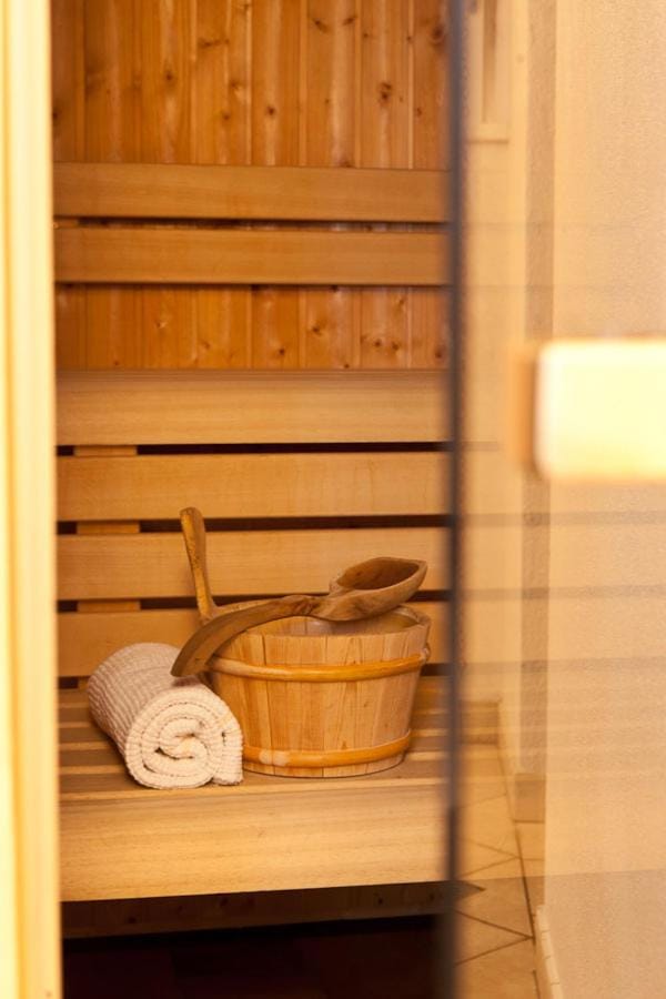 Sauna, Spa and wellness centre/facilities