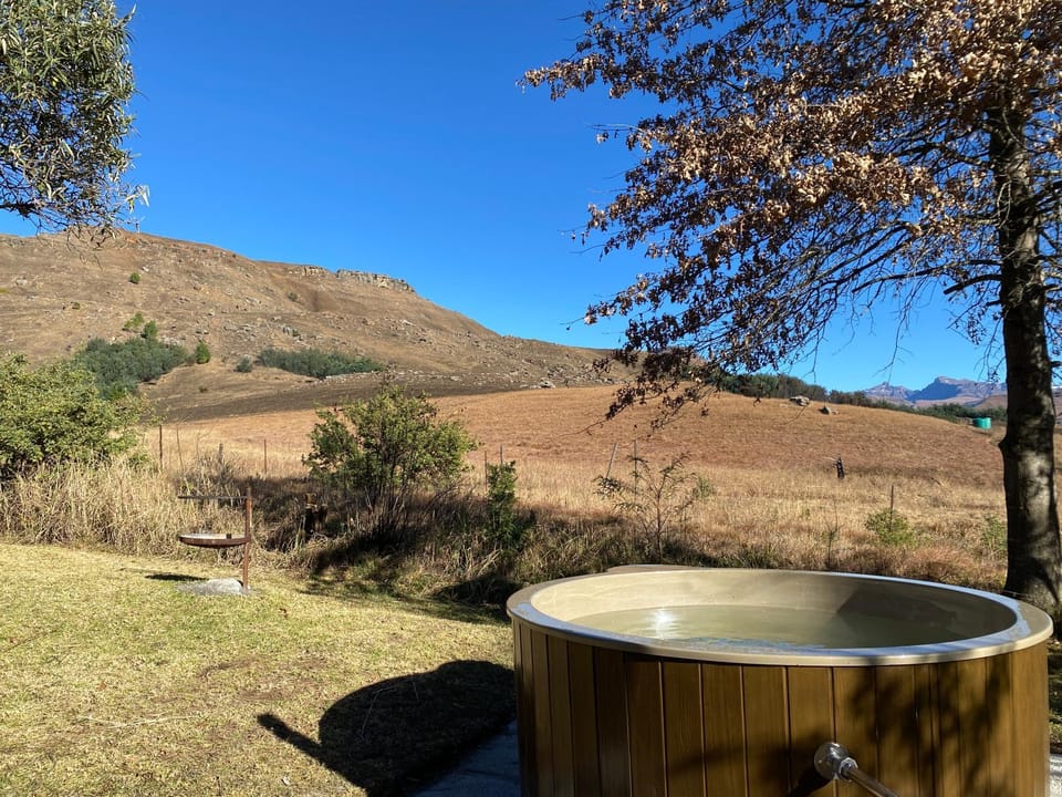 Day, Natural landscape, Activities, Winter, BBQ facilities, Garden, Hot Tub, Hot Tub, View (from property/room), On site, Landmark view, Mountain view