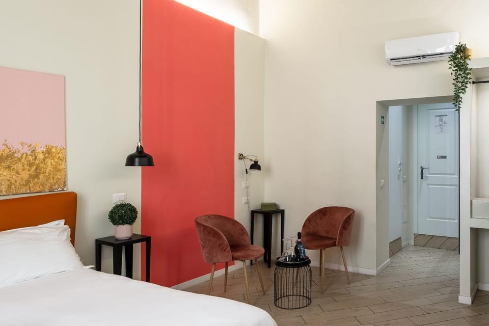 Seating area, Bedroom