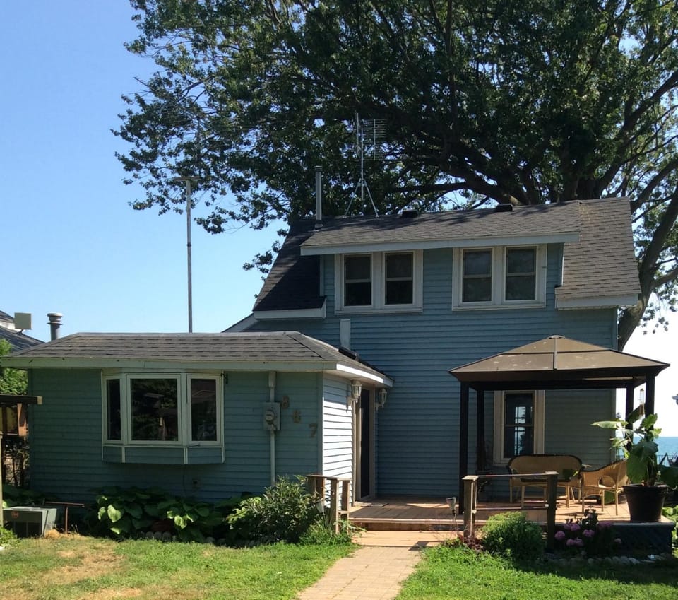 Property building, Patio, Garden, On site