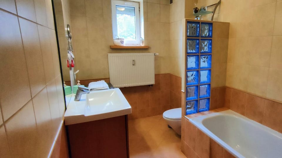 Toilet, Bathroom, Bath