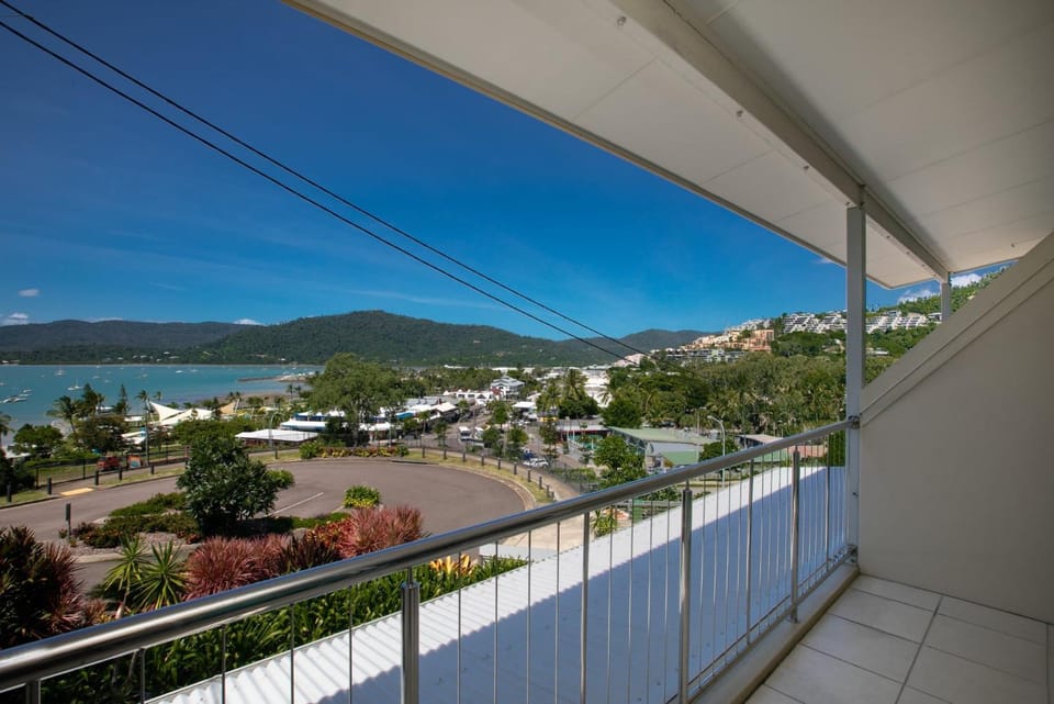 Balcony/Terrace, Landmark view