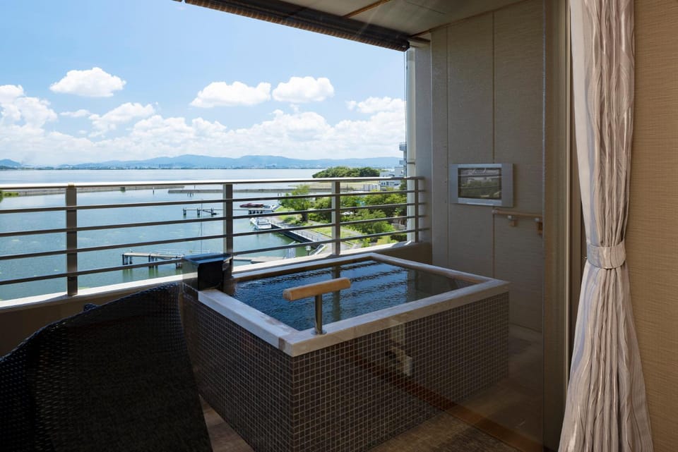 Bathroom, View (from property/room), Lake view, Open Air Bath, Bath