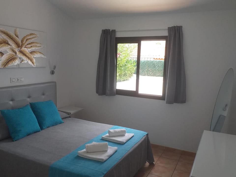 Bedroom, Garden view