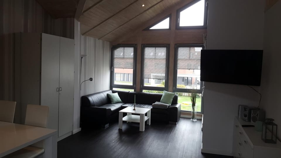 Living room, Photo of the whole room