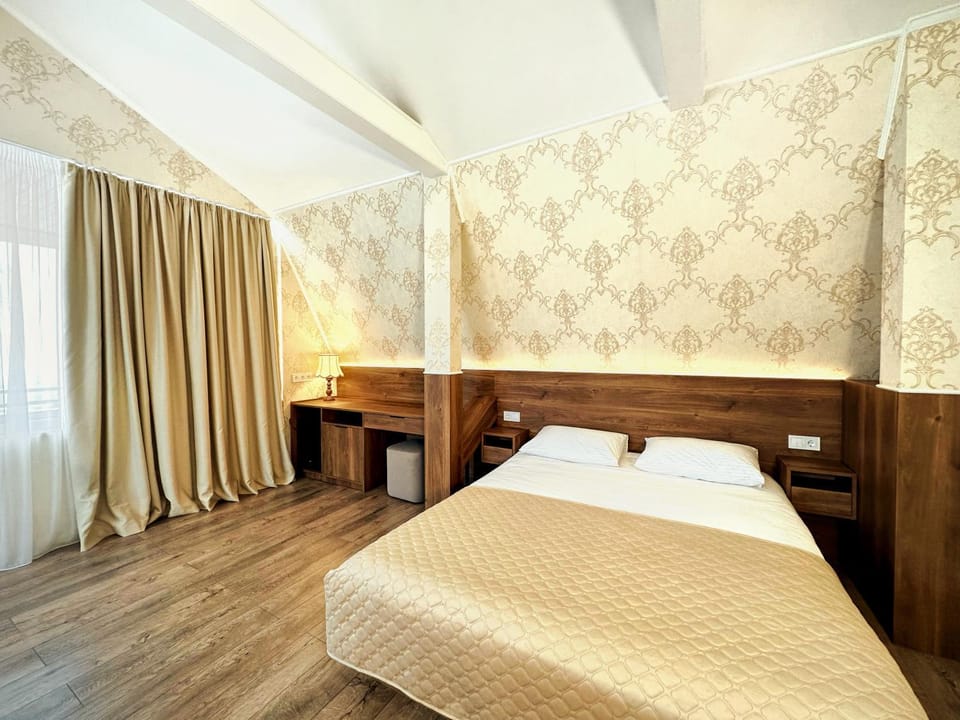 Bed, Photo of the whole room, Bedroom, furniture