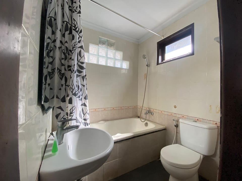 Toilet, Bathroom