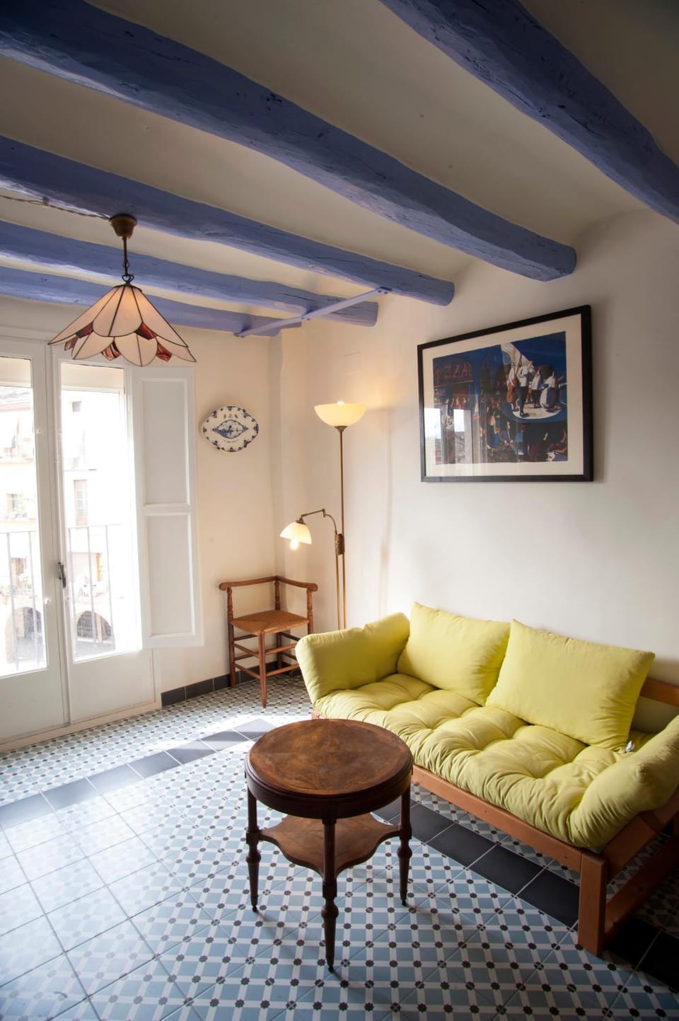 Bed, Living room