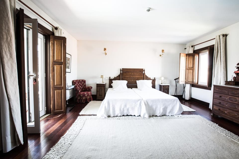 Shower, Bathroom, Balcony/Terrace, Balcony/Terrace, Photo of the whole room, Bedroom, Pool view, Pool view