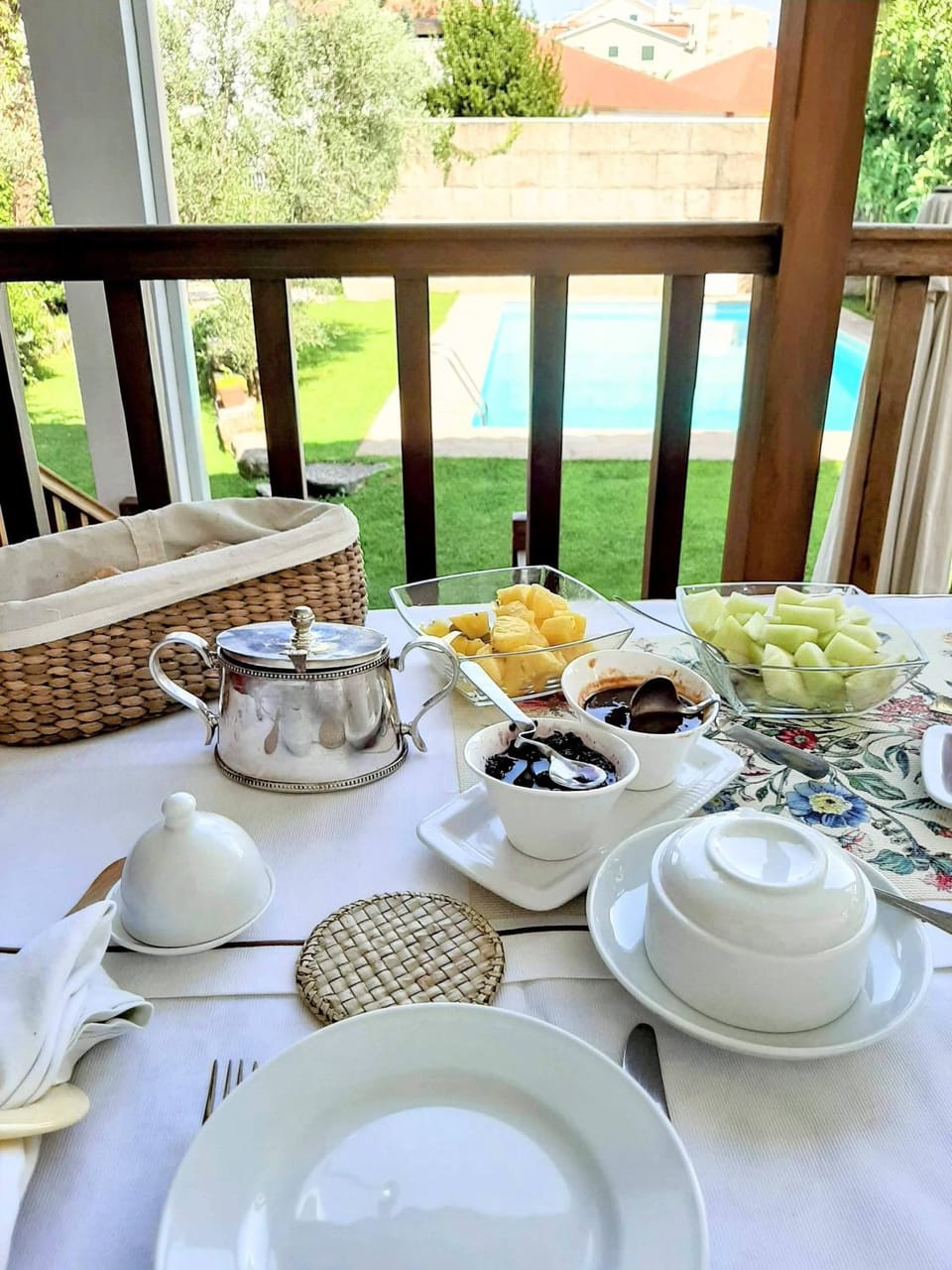 Garden, Balcony/Terrace, Swimming pool, Breakfast