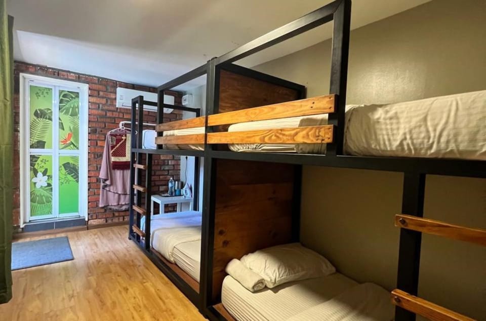 Bed, bunk bed