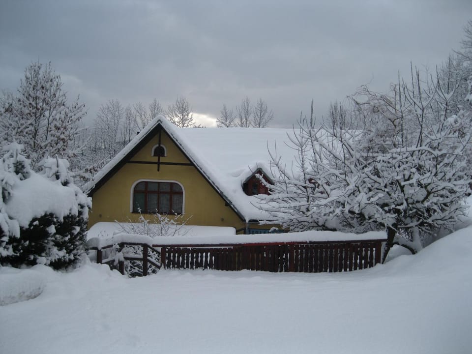 Property building, Winter
