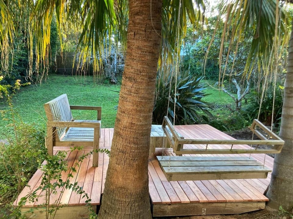 Garden, Seating area, Garden view