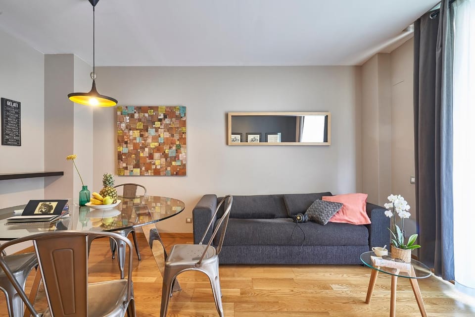 Living room, Seating area, Dining area
